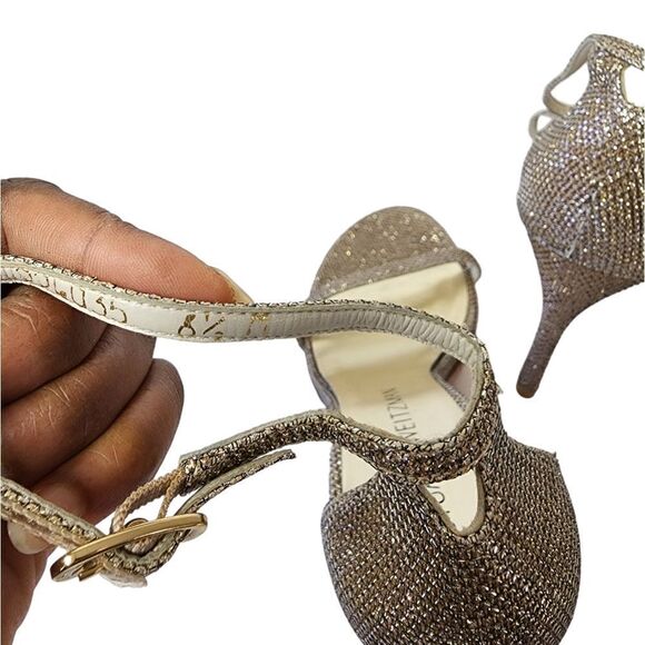 Stuart Weitzman  - Picture 5 of 11